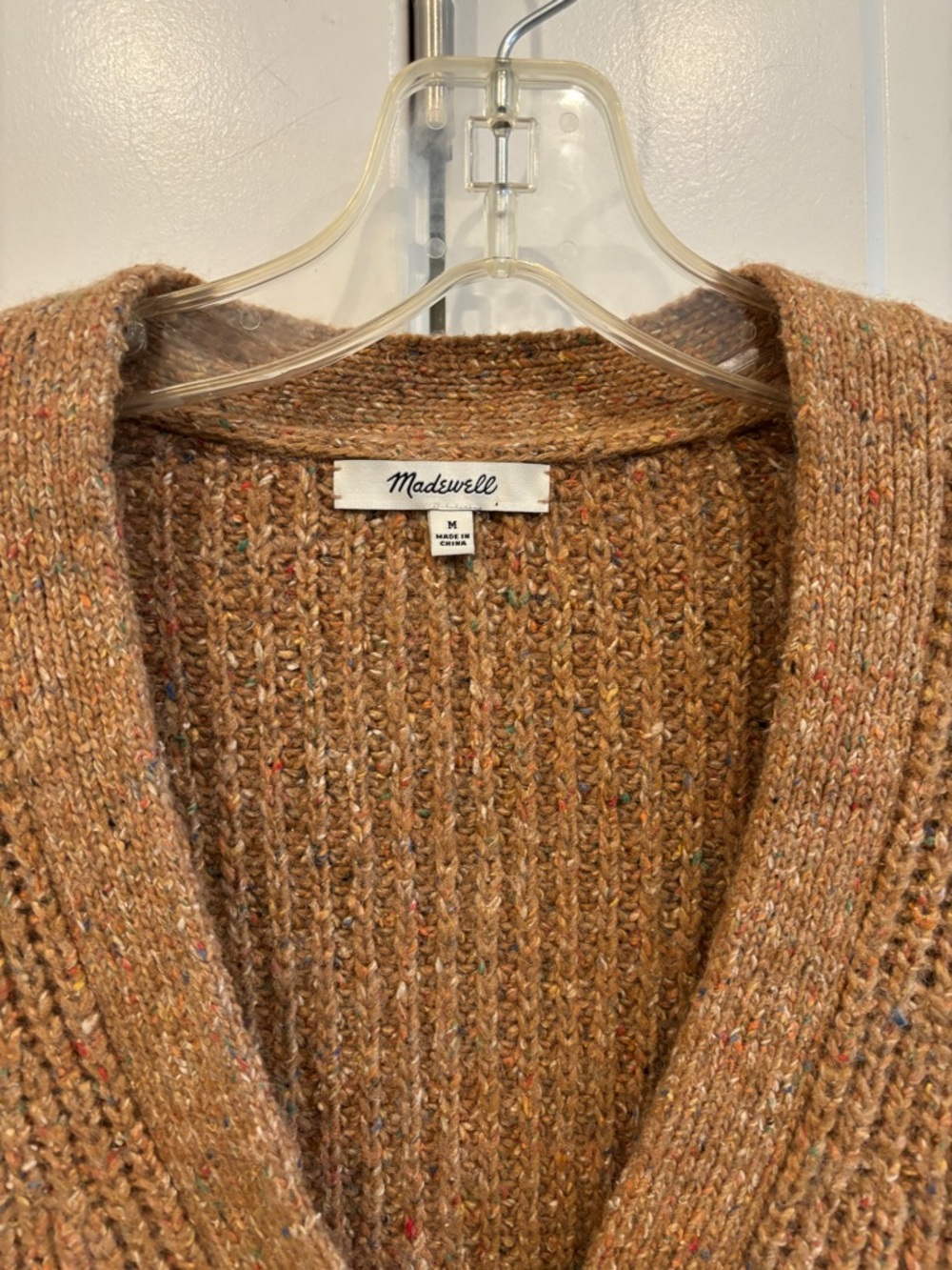 Madewell Tan Wool Blend Chunky V-Neck Cardigan. Size M - Picture 5 of 10